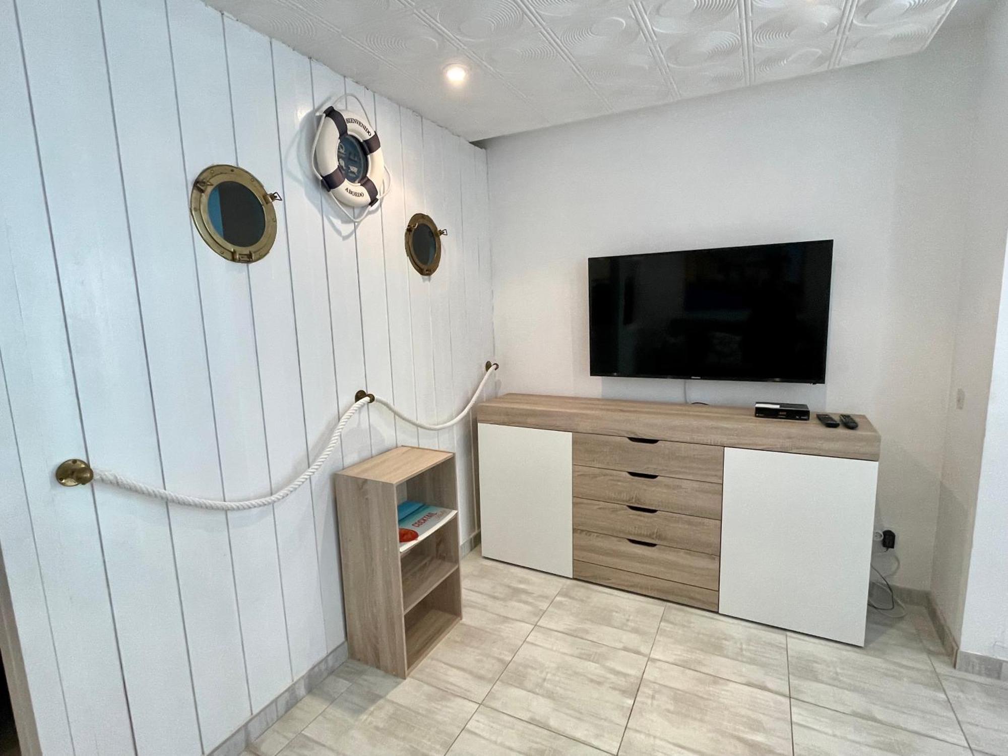 Magnifique Appartement En Front De Mer, Caneylles Roses Exterior foto